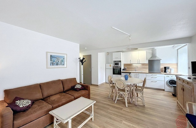 F2 with terrace, near Thermal baths, pets allowed, wifi, parking