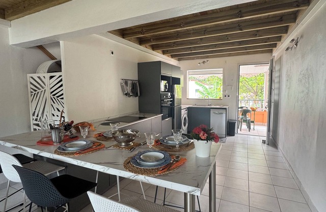 F3 Villa Mamour Bord de Mer Case Pilote