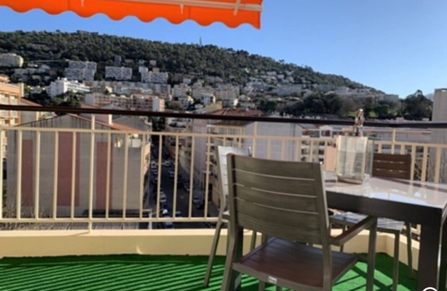 F4 120 m2 10' pied du vieux Nice Parking terrace