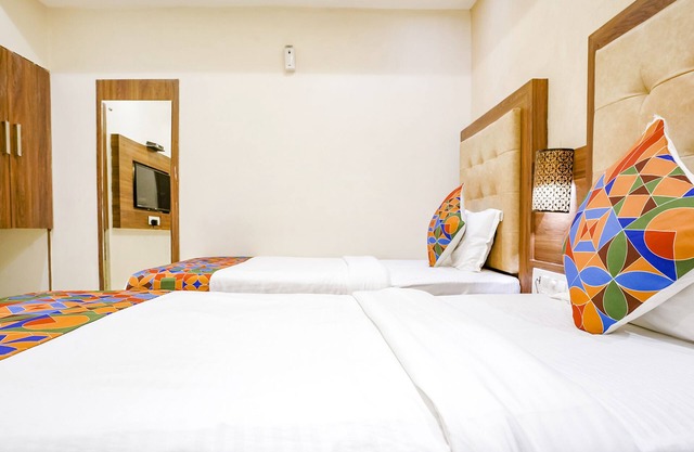 Fabhotel Amber Palace