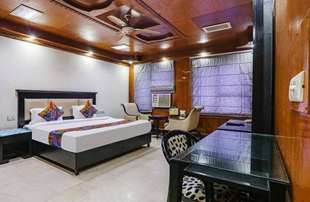 Fabhotel Blue Moon Home Stay