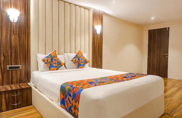 FabHotel Dreams Inn