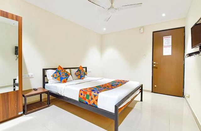FabHotel Happy Rooms