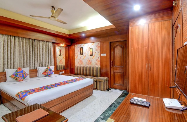 Fabhotel Panasia International