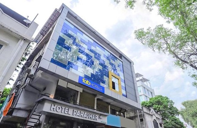 FabHotel Parashar