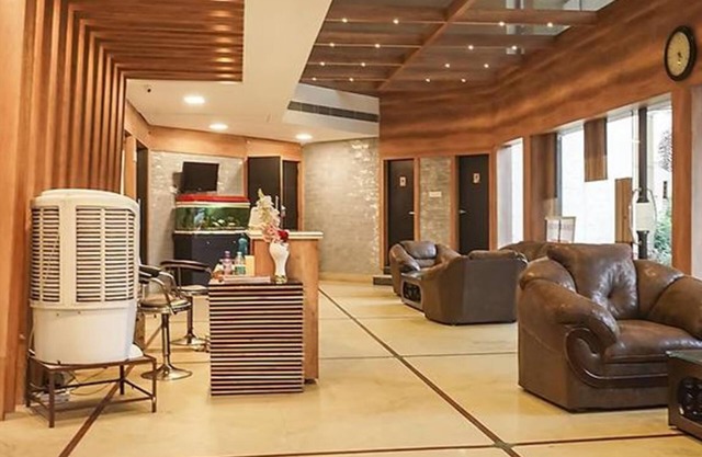Fabhotel Prime The Hindustan Residency