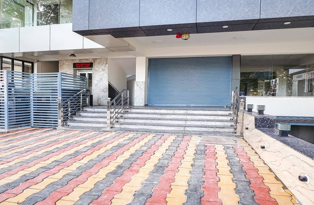 FabHotel Redmoon Suites - Near Brookefield/Marathahalli Bridge