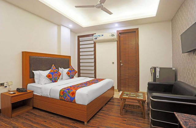 Fabhotel Star Inn