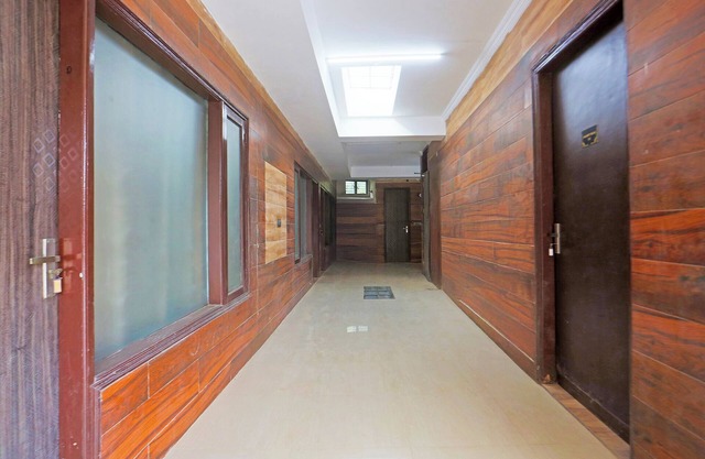 Fabhotel Vasant Villa