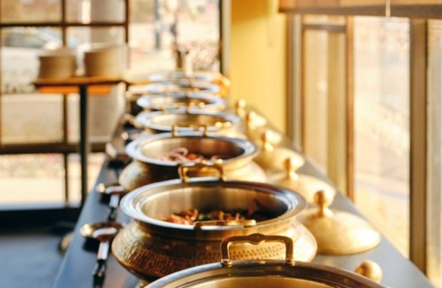 Fabhotel Vasundhara Grand