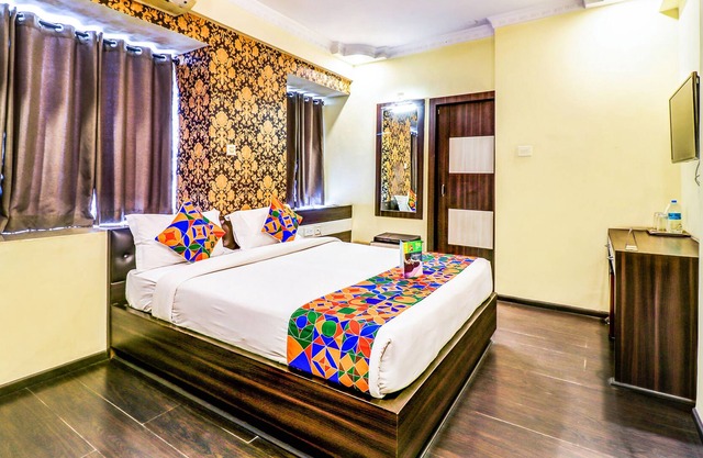 Fabhotel Victoria Inn