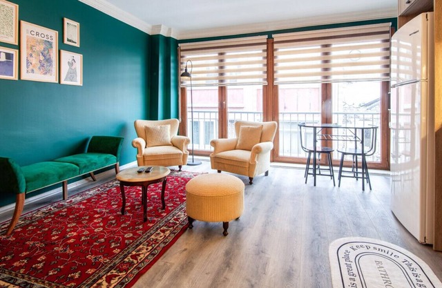 Fabulolus Flat near Kennedy Avenue in Fatih