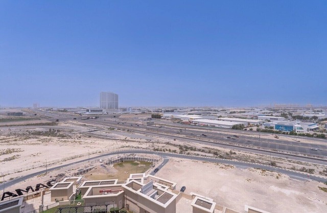 Fabulous 3-Bedroom Apartment in Jebel Ali with Easy Access to Dubai Attractions