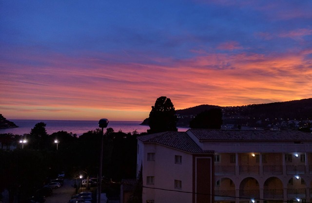Facing the Bay of Villefranche - COTE D'AZUR - Apartment of 45 meters2