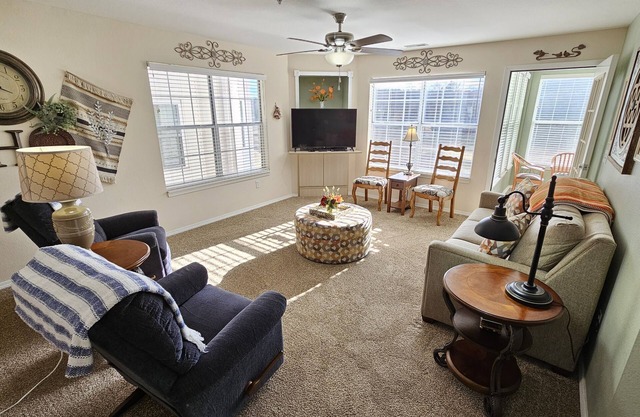 Fairways Oasis Walk-in Suite at the Fairways at Thousand Hills! Great Rates!