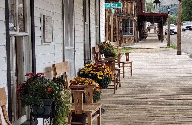 Fairweather Inn and Nevada City Cabins