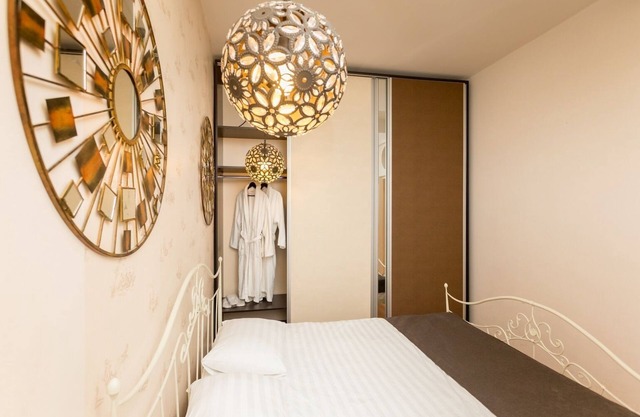 Falcon Apartments - Meidan Boutique