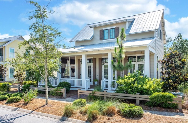 Fall Availability! Crossings District ~ Two Living Areas! Short Bike to Dragonfly Pool!