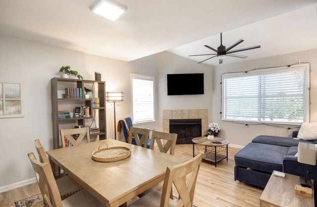 Fall for Galveston 15% Off Your Stay This Season