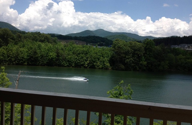 Fall special buy 3 nights get one free last minute deal