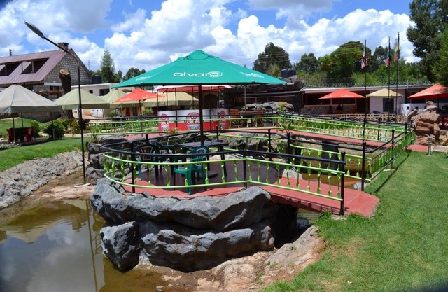 Falls Hippo Point Hotel