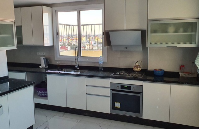 Familiar Luxury Apartment