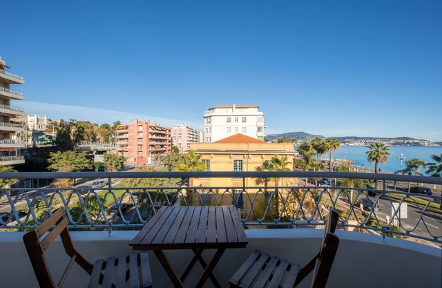 Family Apartment sea View
