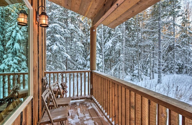 Family Cabin: Explore Alaska's Favorite Playground