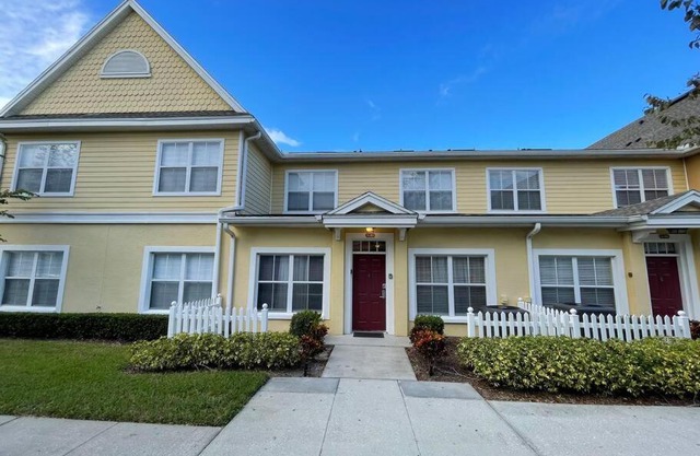 Family Friendly 3BR near Disney September specials
