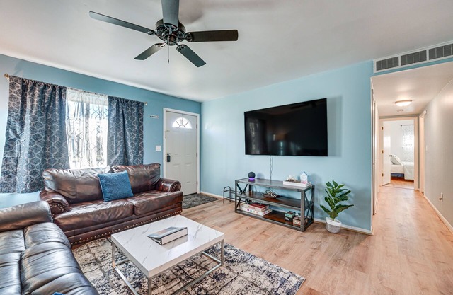 Family-Friendly Getaway w/Fire Pit in Ann Arbor