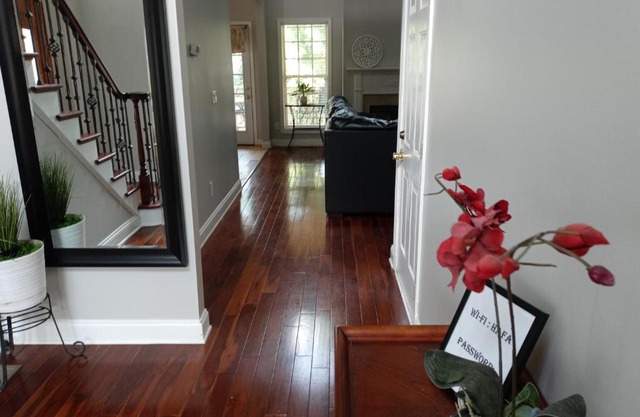 Family Friendly Home 7 Bedrooms