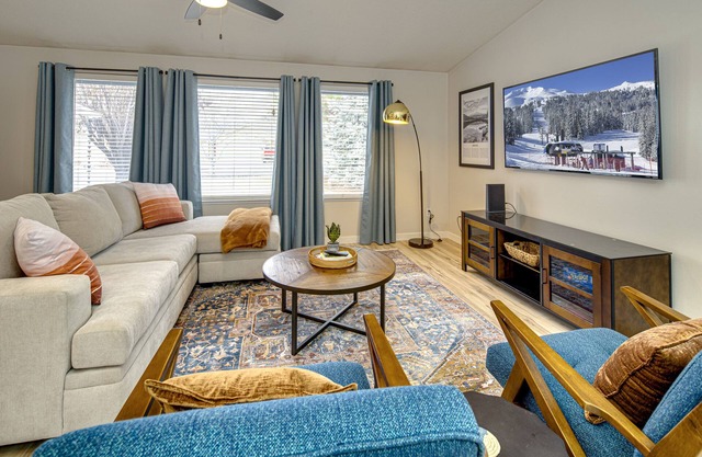 Family Friendly Home w/HotTub, Grill, Near Park!
