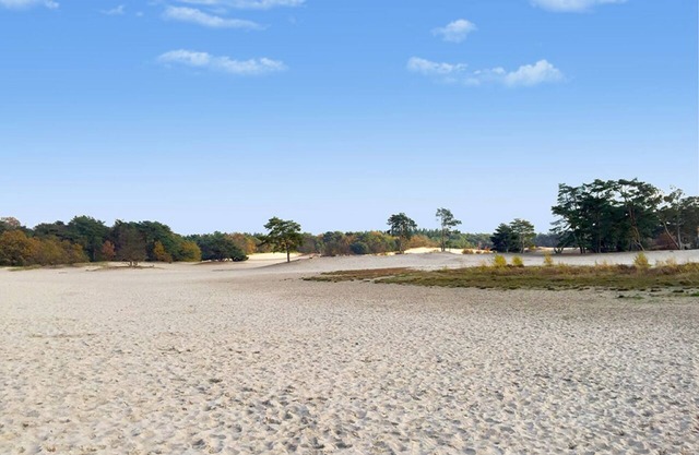 Family-Friendly Hotel Stay Near Soestduinen and Amersfoort Zoo - 3 Units