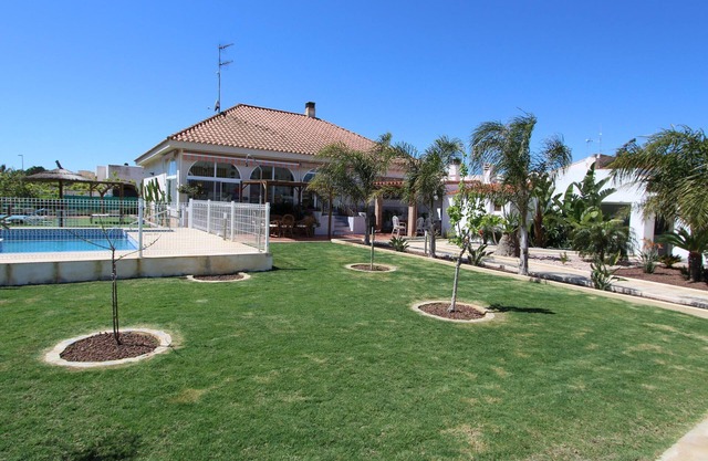 Family Haven Near the Sea: Private Pool, Pet-Friendly, Wi-Fi, Optional A/C