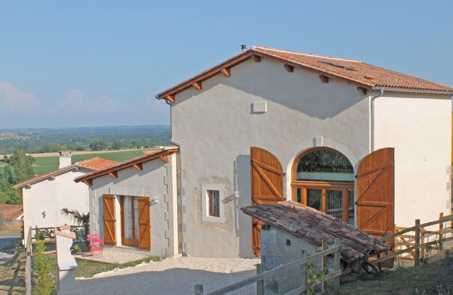 Family Holiday Hamlet - Heated Pools, Golf, Tennis, Creche, 10 mins to beach!