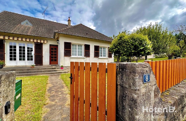 Family Home and Nature in Eymoutiers