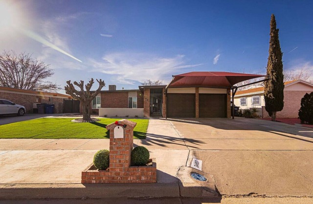 Family Home w/Outdoor Playground, Patio, King Bed