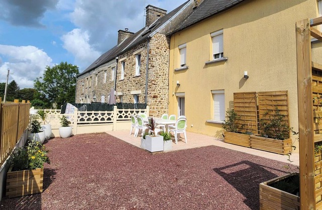 Family house, Pleasant and quiet and 17 km from the beaches