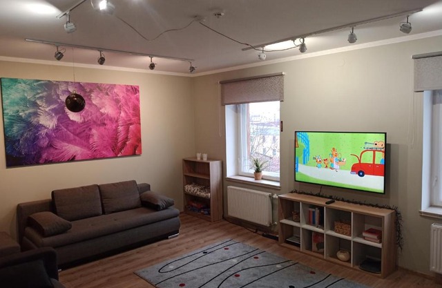 Family or Group Apartment in Green Center