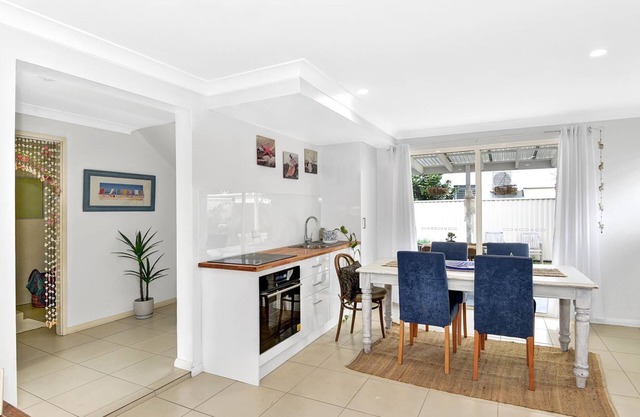 Family Retreat on Stella - Large 3 bedroom home