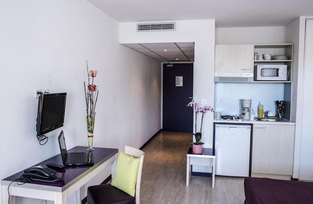 Family Saint Vincent - Studio 2 Pers - 100m gare Lourdes - WIFI