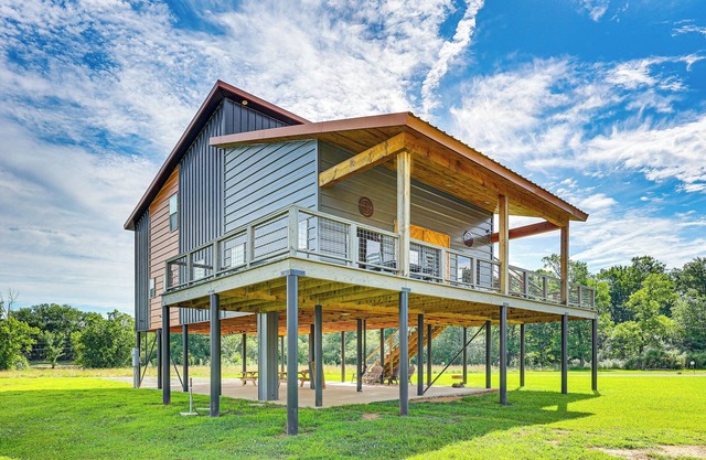 ‘Family Tradition’ Glenwood Cabin w/River Access!