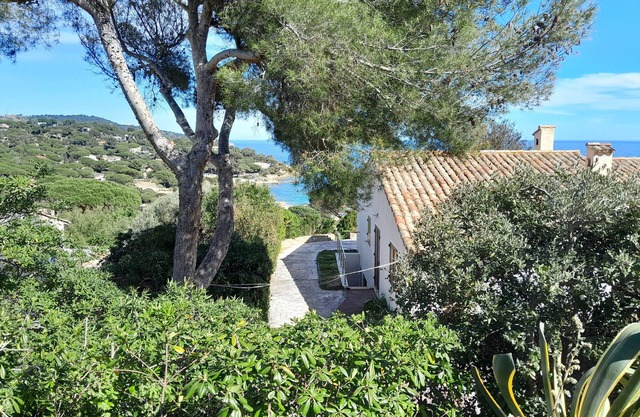 Family Villa - Private Estate of Escalet