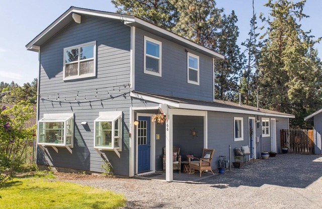 Fantastic Location! Directly above river w/a 5 minute walk to downtown.