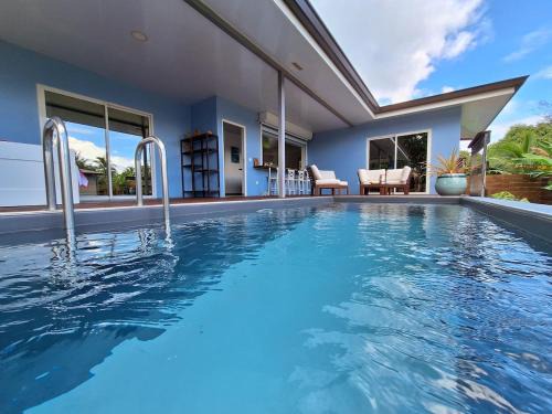 FARE HEI - Maison 2 chambres avec Piscine privée et accès plage