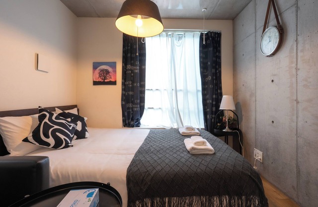 Fare Metallo 303 doube-bedroom with WiFi, AC,WC in Nakano City near Shinjyuku