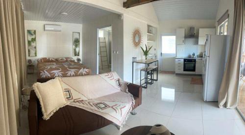 Fare Moeanu by Anuarii Lodge cash only