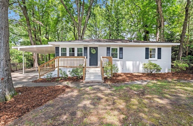 Fenced In|Updated|Pets OK|3 Bed 2 Bath|Walkable DT