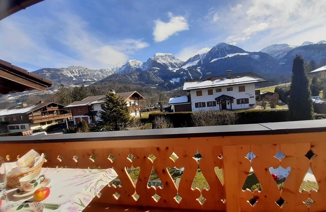 Ferienwohnung, 1-2 Personen, 86 qm, Separates Schlafzimmer, Küche, Wohnzimmer, Du/wc, Balkon