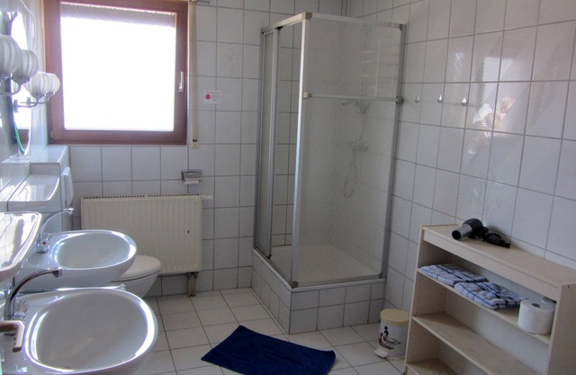 Ferienwohnung 3, 63qm, 1 Schlafzimmer, 1 Wohn-/Schlafzimmer, max. 4 Personen